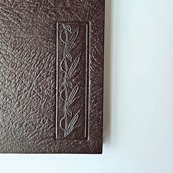 Vintage 1948 Spiritual Book, “Leaves Of Gold,” Edited By Clyde Francis Lytle - Picture 4 of 15